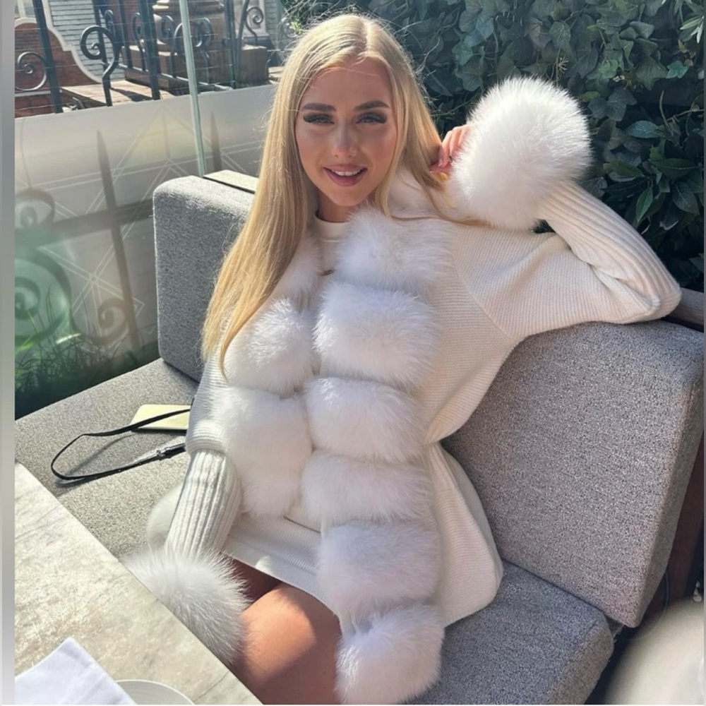 Elegant hand made triko jacket with fox fur details